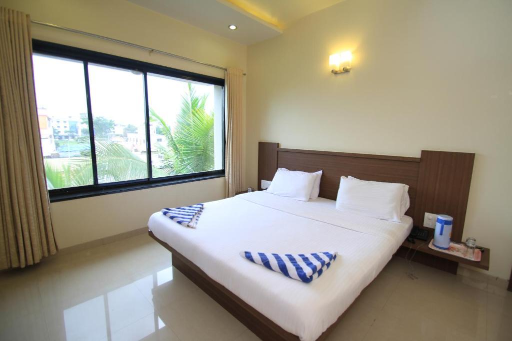 Hotel Sai Smaran Shirdi Room photo