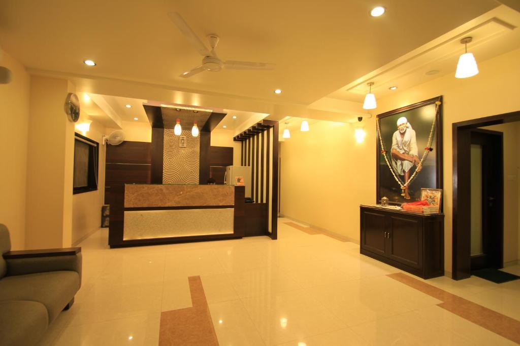 Hotel Sai Smaran Shirdi Exterior photo